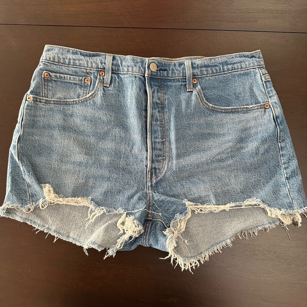 Levi’s Women’s 501 Original Short